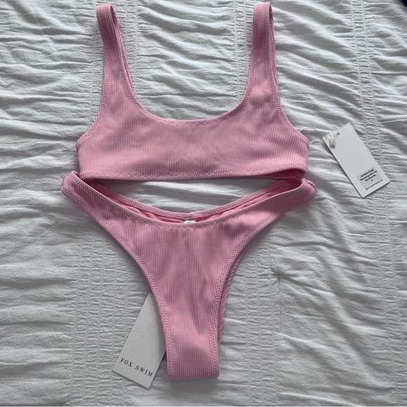 White Fox Boutique Other - White fox boutique ribbed fair floss bikini set